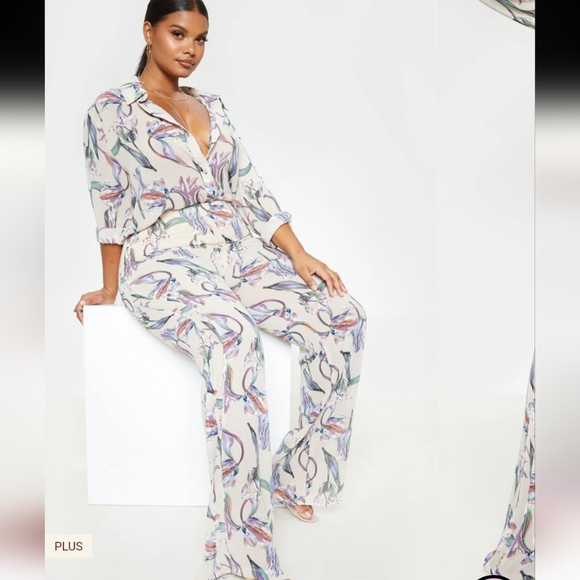 PrettyLittleThing Floral Sheer Wide Leg Pants- Cream Purple Vacation Holiday - Picture 1 of 12